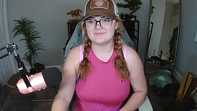 rodeobrii online show from February 18, 2026, 11:23 pm