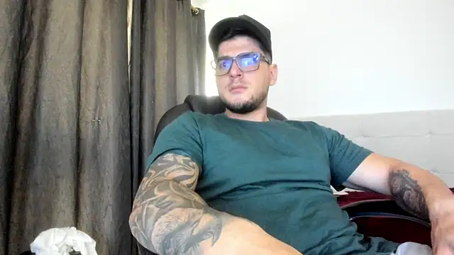 Snapshot of Teilor_Creed chatting on November 5, 2025, 8:12 pm Teilor Creed online show from November 5, 2025, 8:12 pm