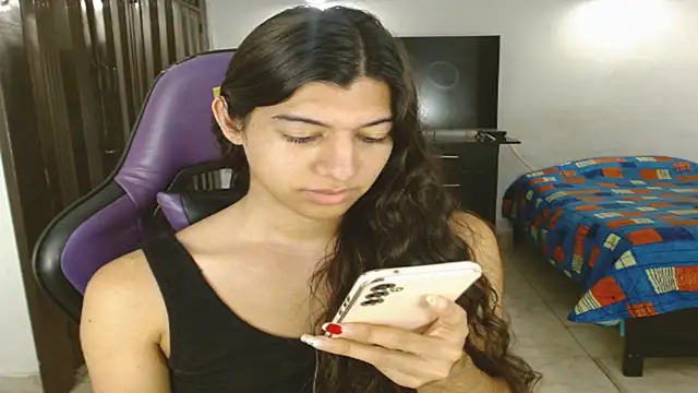 Snapshot of engielphoenis14 chatting on June 26, 2026, 3:01 am engielphoenis14 online show from June 26, 2026, 3:01 am