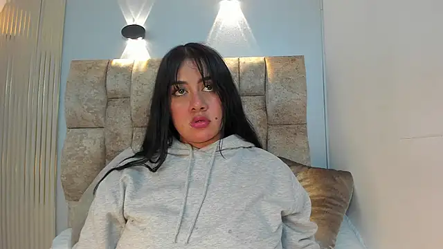 Snapshot of amatista__smith chatting on October 17, 2025, 1:20 am amatista smith online show from October 17, 2025, 1:20 am