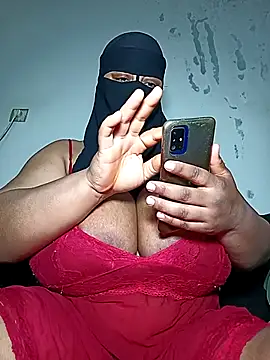 Loly mor online show from April 14, 2026, 4:50 am