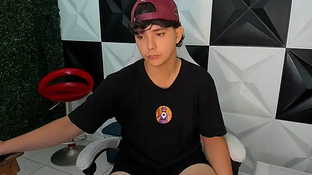 Snapshot of Dani_cumboy chatting on November 22, 2025, 4:39 pm Dani cumboy online show from November 22, 2025, 4:39 pm