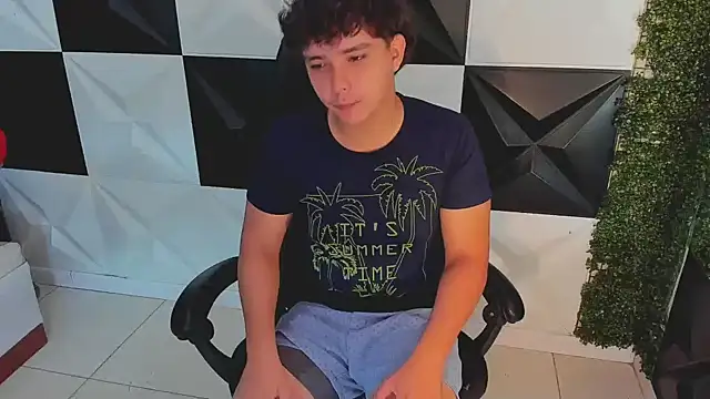 Snapshot of Dani_cumboy chatting on October 6, 2025, 2:07 pm Dani cumboy online show from October 6, 2025, 2:07 pm