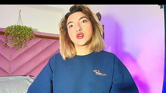 TomLondon  online show from October 22, 2025, 12:37 pm