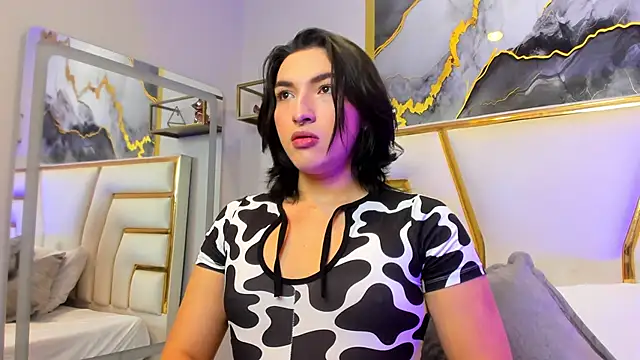 TomLondon  online show from March 21, 2025, 11:44 am