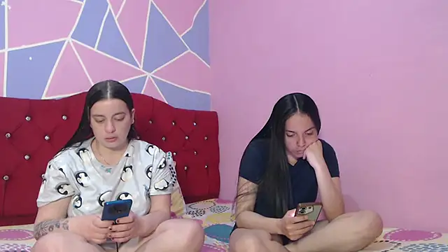 Snapshot of Lola_barbara chatting on April 26, 2026, 6:05 pm Lola barbara online show from April 26, 2026, 6:05 pm