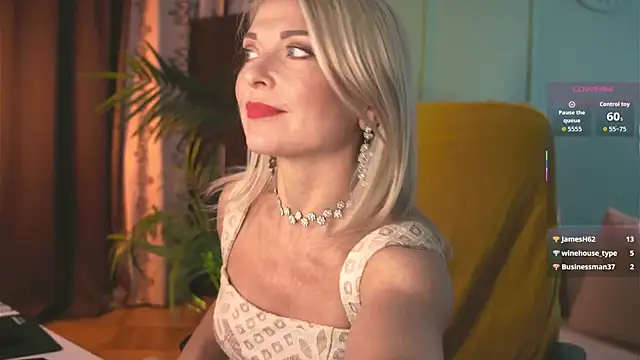 Gloria Lovely online show from July 24, 2026, 12:01 pm