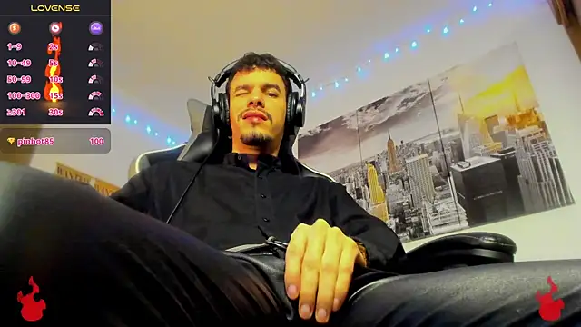 BRAYHAMBROWN online show from September 19, 2025, 4:16 am