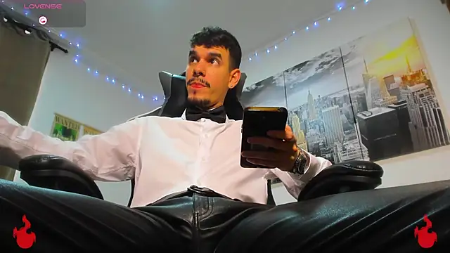 BRAYHAMBROWN online show from October 8, 2025, 9:37 pm