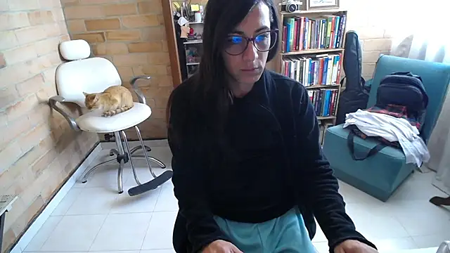 VioletaGomezCo online show from September 17, 2025, 1:13 pm