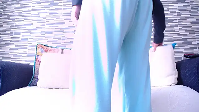 VioletaGomezCo online show from September 24, 2025, 3:18 pm