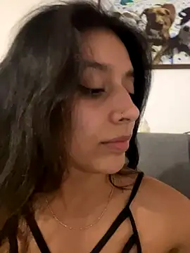 Snapshot of BrittanyDiaz chatting on November 19, 2025, 9:15 pm BrittanyDiaz online show from November 19, 2025, 9:15 pm