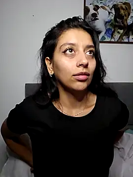 Snapshot of BrittanyDiaz chatting on November 8, 2025, 9:18 pm BrittanyDiaz online show from November 8, 2025, 9:18 pm