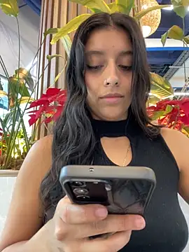 Snapshot of BrittanyDiaz chatting on November 29, 2025, 10:21 pm BrittanyDiaz online show from November 29, 2025, 10:21 pm