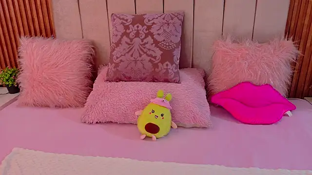 cristal subin69 online show from November 1, 2025, 12:10 pm