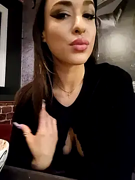 Snapshot of LydiaMaus96 chatting on December 30, 2024, 3:34 pm LydiaMaus96 online show from December 30, 2024, 3:34 pm