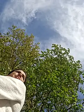 LydiaMaus96 online show from May 14, 2026, 2:36 pm