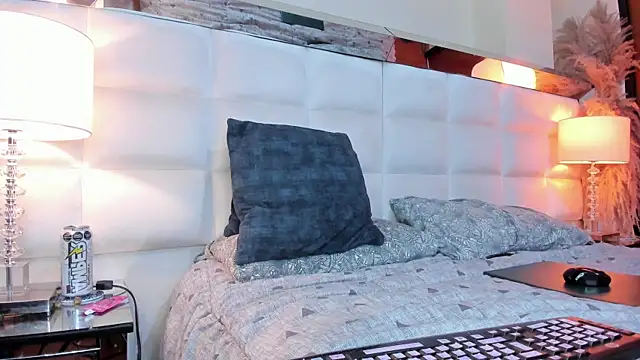 Adam tatto online show from November 2, 2025, 5:12 am