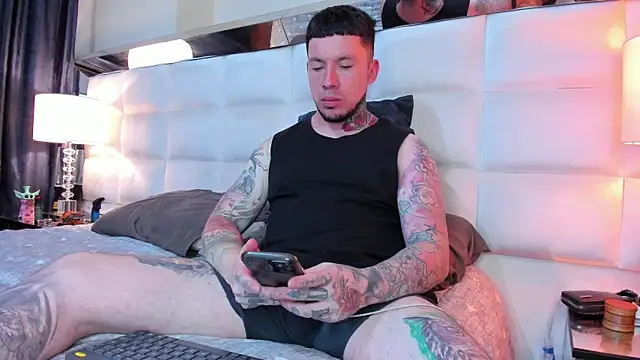 Adam tatto online show from October 9, 2025, 3:29 am