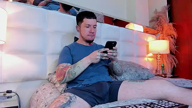 Adam tatto online show from October 30, 2025, 3:27 am