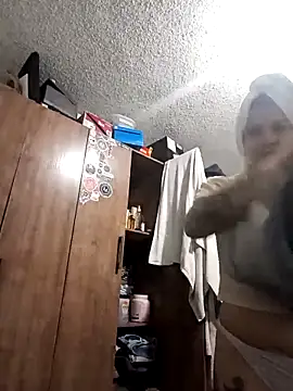 Snapshot of karlamorris_ chatting on September 27, 2025, 12:11 pm karlamorris online show from September 27, 2025, 12:11 pm