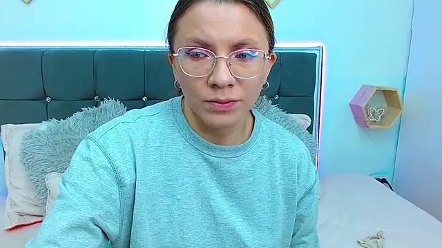 Snapshot of karlamorris_ chatting on March 13, 2025, 1:50 pm karlamorris online show from March 13, 2025, 1:50 pm