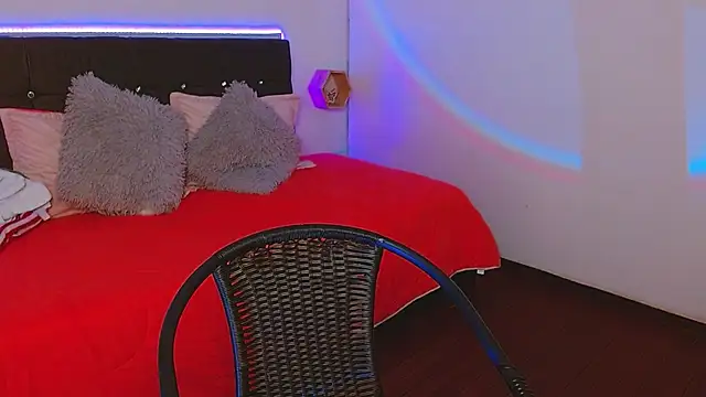 Snapshot of karlamorris_ chatting on March 19, 2025, 2:24 pm karlamorris online show from March 19, 2025, 2:24 pm