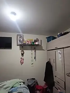 Snapshot of karlamorris_ chatting on November 19, 2025, 11:43 am karlamorris online show from November 19, 2025, 11:43 am