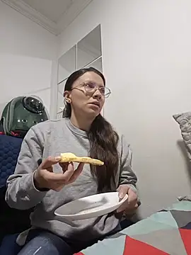 Snapshot of karlamorris_ chatting on November 21, 2025, 12:37 pm karlamorris online show from November 21, 2025, 12:37 pm