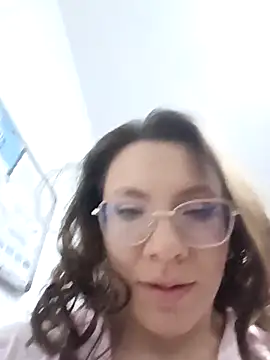 Snapshot of karlamorris_ chatting on March 23, 2025, 8:15 am karlamorris online show from March 23, 2025, 8:15 am