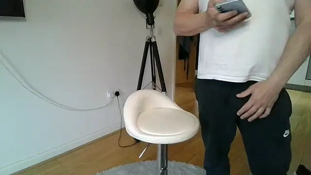 Snapshot of Nizzlivecam chatting on March 29, 2026, 11:23 am Nizzlivecam online show from March 29, 2026, 11:23 am