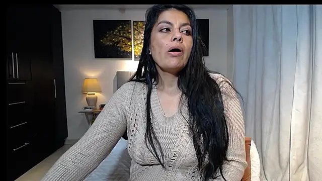 Snapshot of Lust_Mom41 chatting on April 9, 2026, 11:55 pm Lust Mom41 online show from April 9, 2026, 11:55 pm