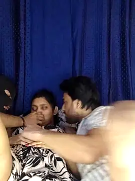 Snapshot of Sexy_DarloSiya chatting on December 17, 2025, 5:18 pm Sexy DarloSiya online show from December 17, 2025, 5:18 pm