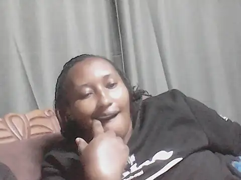 lovellybbw online show from November 26, 2025, 7:47 pm