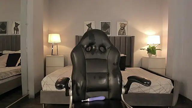 Snapshot of renee_shelby_ chatting on March 12, 2025, 1:03 am renee shelby online show from March 12, 2025, 1:03 am