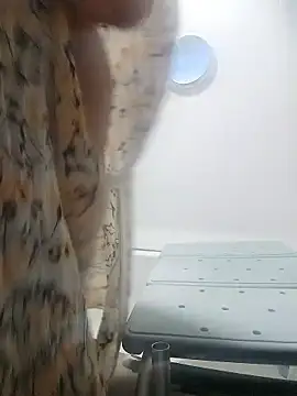 Snapshot of juscjen chatting on January 19, 2026, 8:40 am juscjen online show from January 19, 2026, 8:40 am