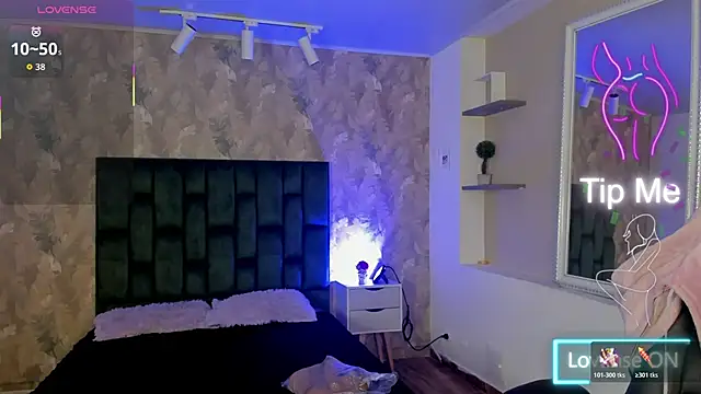 april dumont online show from January 9, 2026, 11:39 am