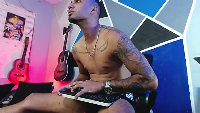 MagnusFrost online show from December 22, 2025, 12:22 am