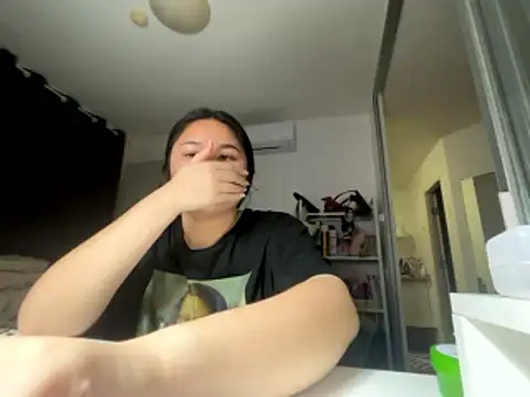 Snapshot of iamMalixxx chatting on January 18, 2026, 1:03 pm iamMalixxx online show from January 18, 2026, 1:03 pm