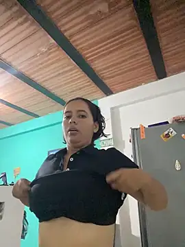 juliana 0796 online show from April 28, 2026, 9:30 pm