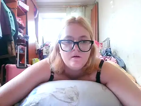 DesireMelissa online show from October 11, 2025, 7:42 am