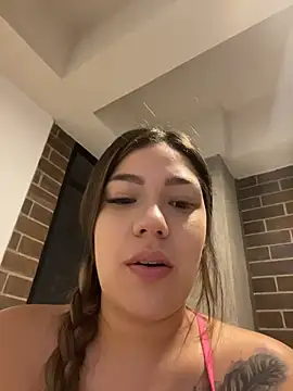 Latina vanessa online show from July 29, 2026, 3:50 am