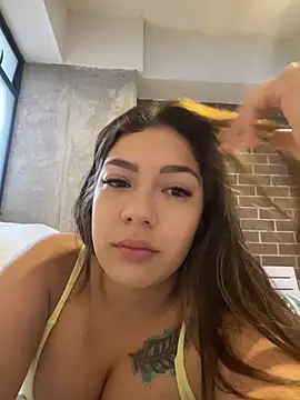 Latina vanessa online show from July 22, 2026, 10:01 pm
