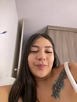 Snapshot of Latina_vanessa chatting on February 16, 2025, 11:17 pm Latina vanessa online show from February 16, 2025, 11:17 pm