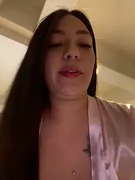 Latina vanessa online show from April 22, 2026, 1:56 am