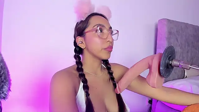 Leticia brownn1 online show from April 23, 2026, 7:26 pm