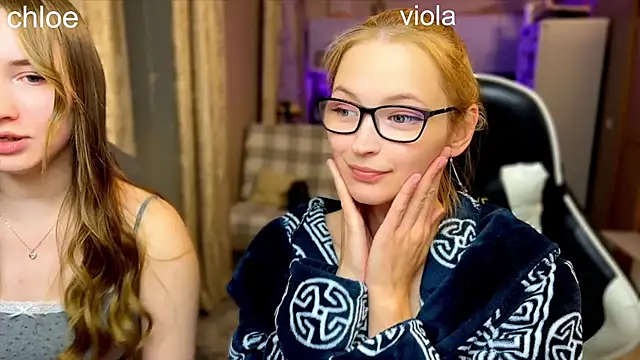 ChloeMillerMeow online show from October 3, 2025, 10:33 pm