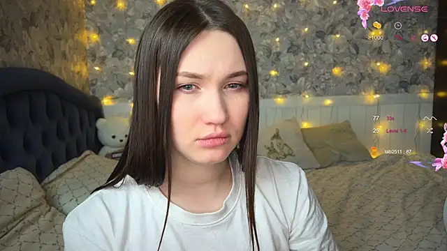 ChloeMillerMeow online show from February 28, 2025, 8:28 pm