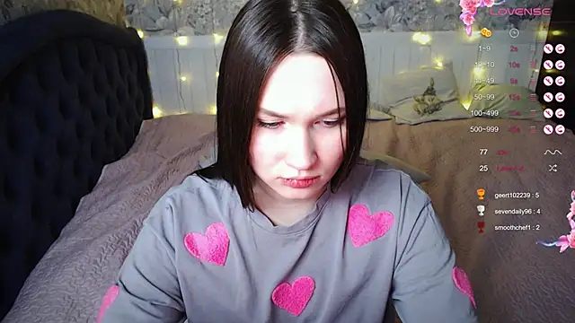 ChloeMillerMeow online show from March 4, 2025, 11:22 pm