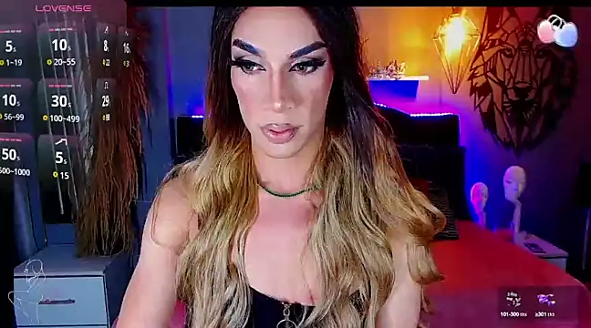 camila hootie online show from March 14, 2025, 3:26 am